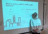 Irving Oil's Energy Engineer explains pinch technology to second year Chemical Engineering students